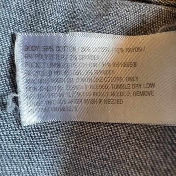 Universal Thread Straight Leg‎ Jeans with Fringed Hem Size 16x33 - Picture 4 of 5